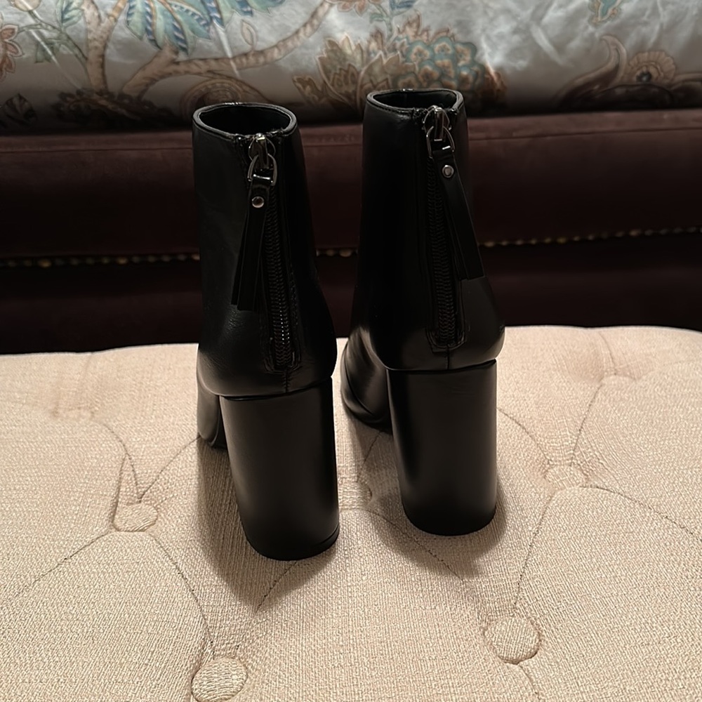 Blk booties - Picture 3 of 5